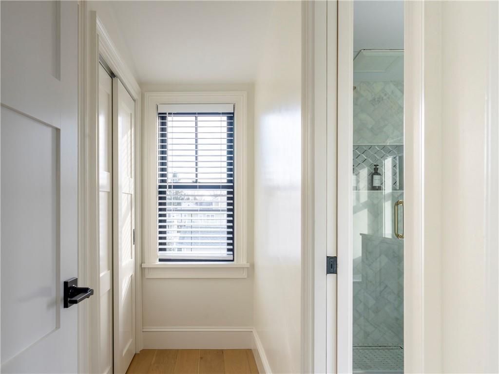 Building Photo - 7 Dearborn St