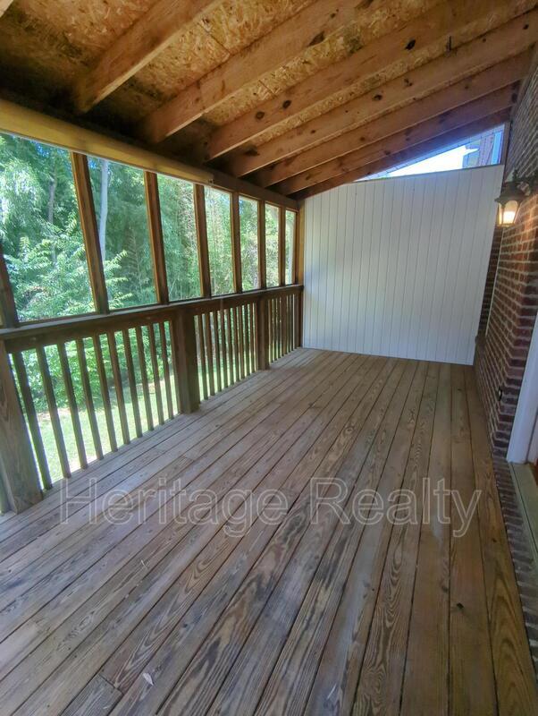 Building Photo - 655 Yorkland Way