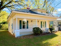 Building Photo - 823 Silver Ave
