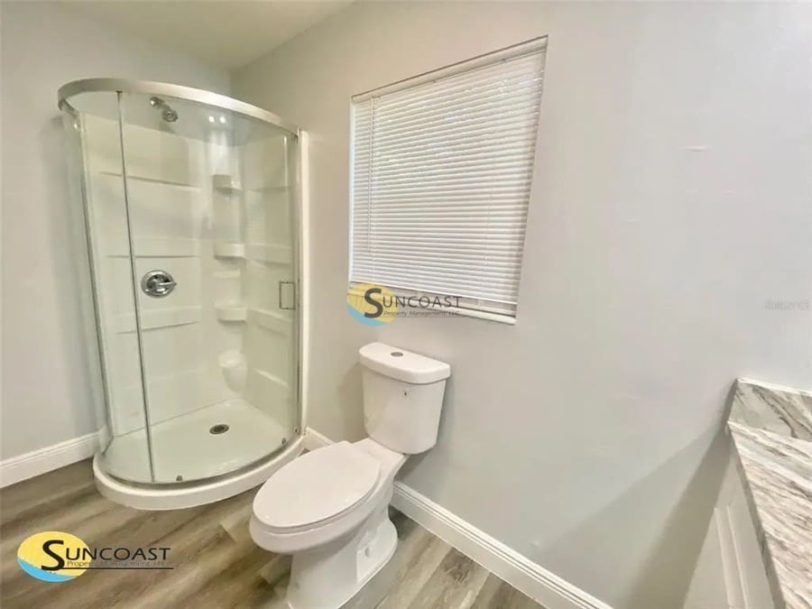 Building Photo - 1419 NE 25th Pl