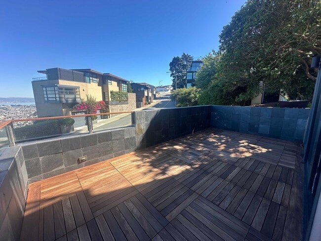 Building Photo - 304 Twin Peaks Blvd