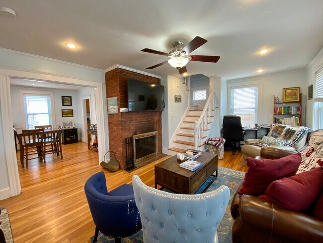 Building Photo - 482 Beale St