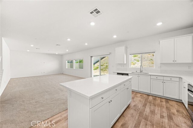 Building Photo - 35286 Sorenstam Dr