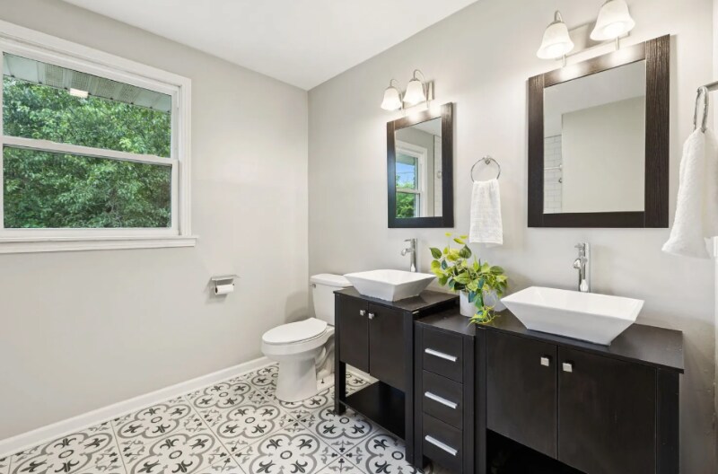 Building Photo - 6528 Premier Dr