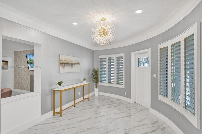 Building Photo - 725 Harrison St