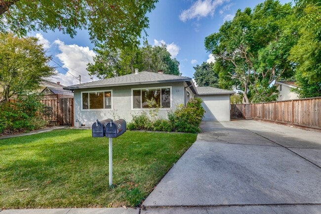 Building Photo - Wonderful 3 bedroom , 2 bath home in Mount...