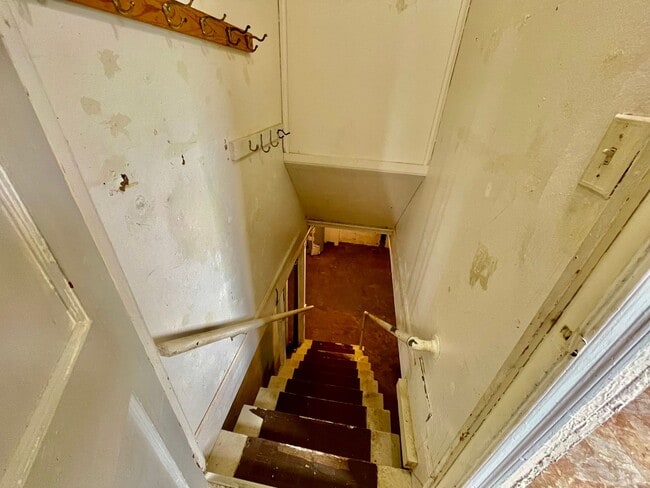 Building Photo - 2 bed 1 Bath- Aliquippa PA