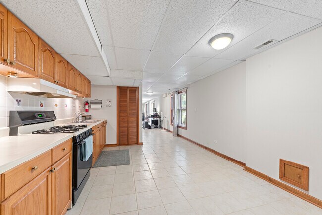 Building Photo - 707 Republic Ct