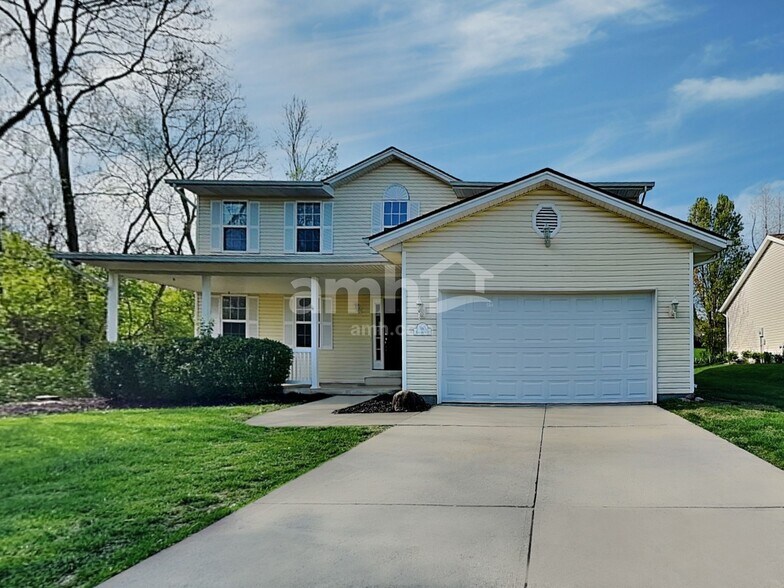 Primary Photo - 3075 Foxhound Dr