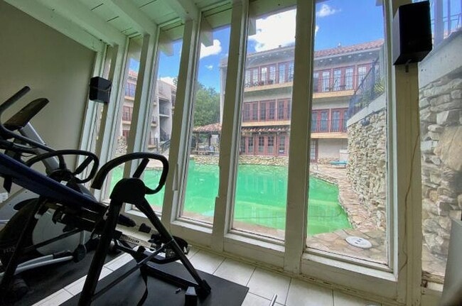 Building Photo - West Plaza Resort-Style  Living