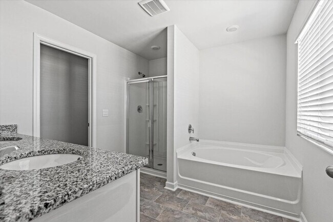 Building Photo - 5144 Captain Dr