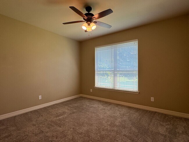 Building Photo - 11248 Fox Trail