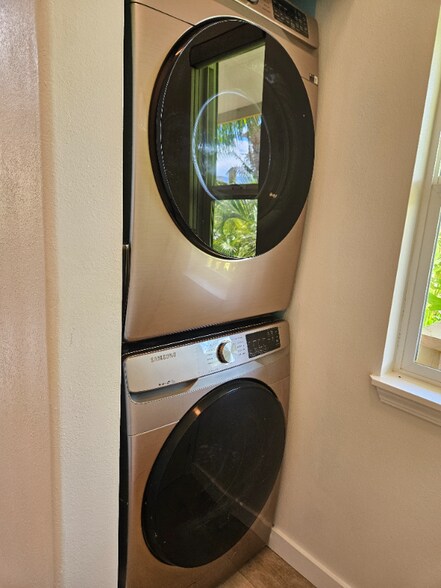 Building Photo - 75 Halili Ln