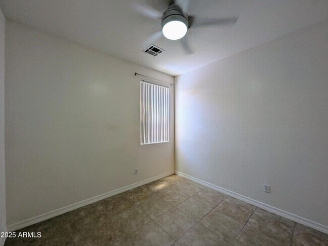 Building Photo - 3731 W St Kateri Dr