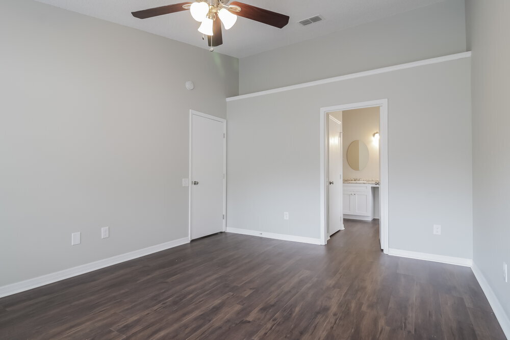 Building Photo - 8231 Rain Forest Dr