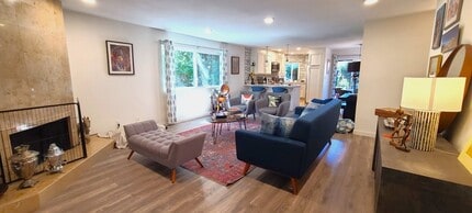 Building Photo - 5750 Friars Rd