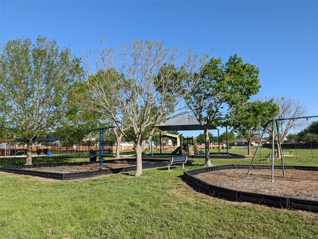 Building Photo - 17518 Wiseman Dr