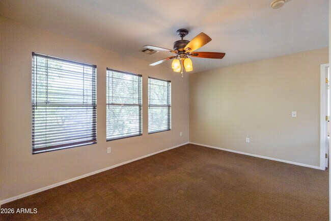 Building Photo - 1531 S Longspur Ln