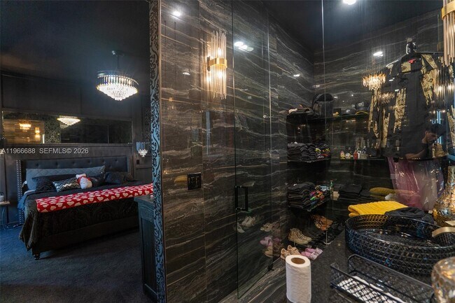 Building Photo - 7875 NW 110th Dr