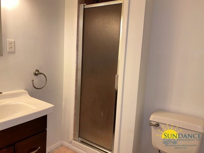 Building Photo - Renovated 2 Bedroom Home in Crestview