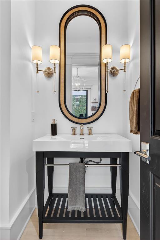 Building Photo - 1812 Wellbourne Dr NE