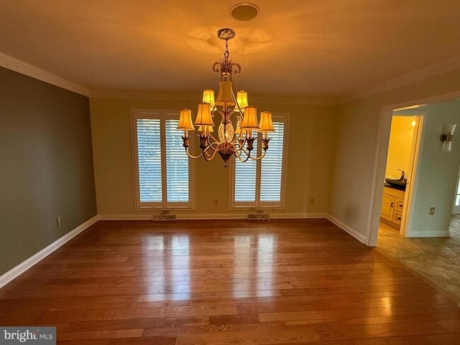 Building Photo - 5738 Griffith Lake Dr