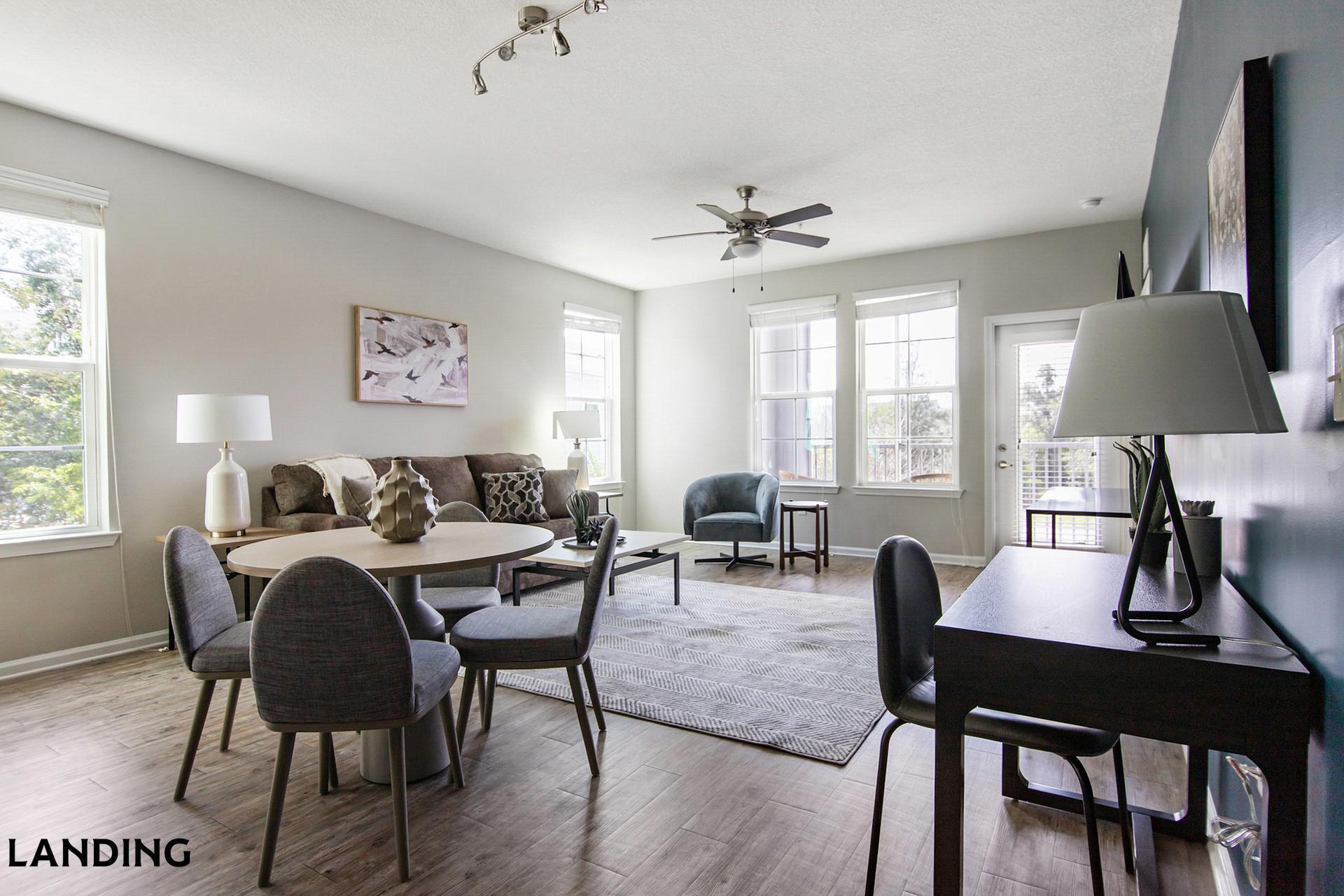 Building Photo - 2300 Tapestry Park Dr