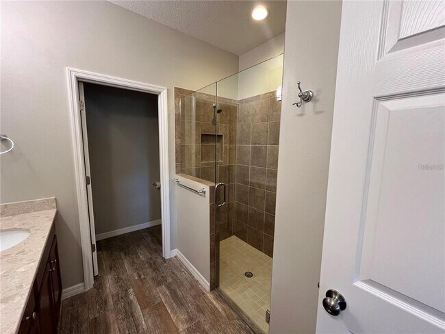 Building Photo - 12116 Goldenrod Ave