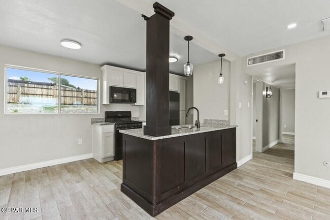 Building Photo - 7917 San Paulo Dr