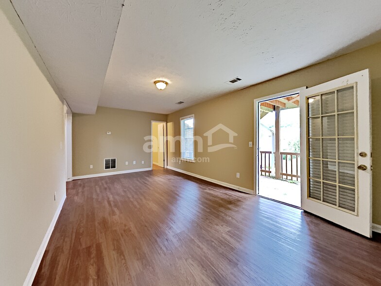 Building Photo - 5135 Thorin Oak Cir