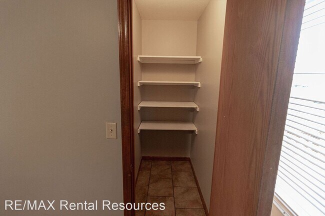 Building Photo - 4 br, 2 bath House - 2505 Northampton Dr
