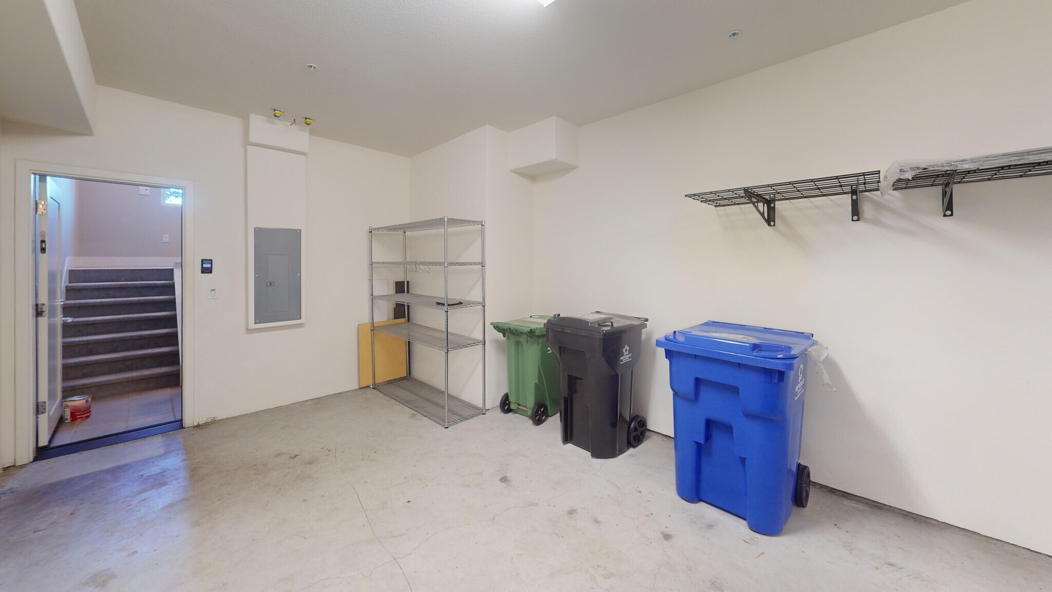 Building Photo - 44819 S Grimmer Blvd