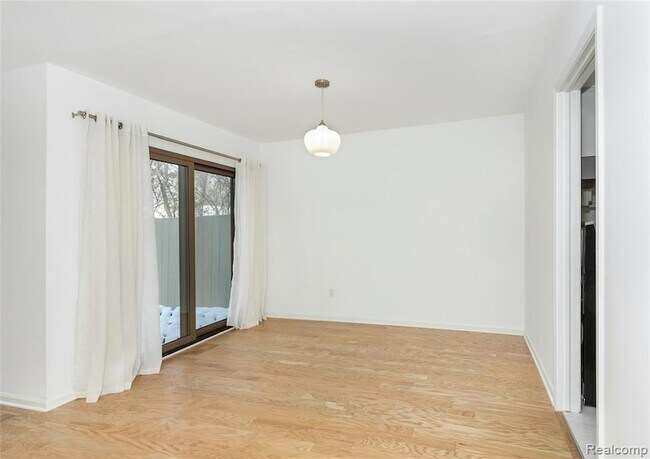 Building Photo - 1360 Bramblebush Run