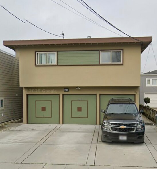 Primary Photo - 823 Easton Ave