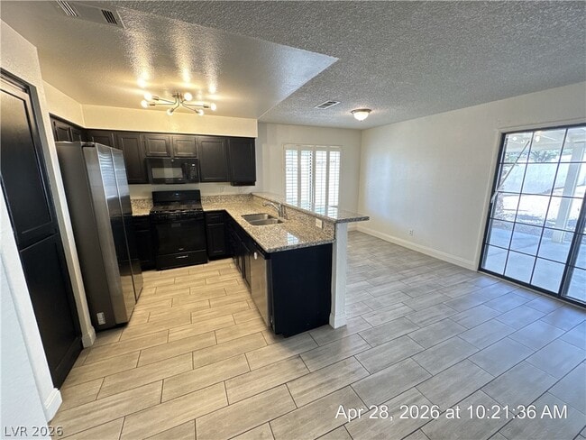 Building Photo - 2059 Club Crest Way