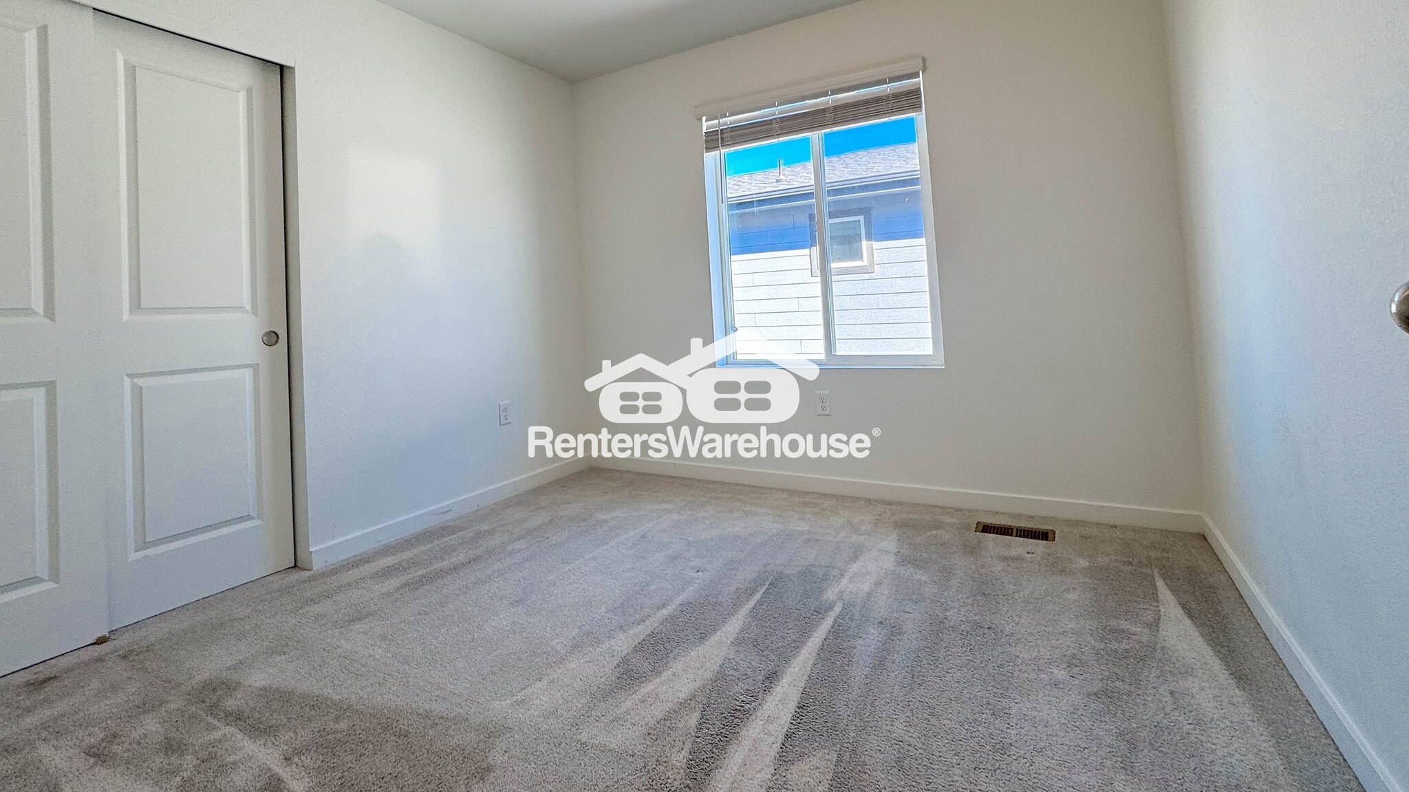 Building Photo - 530 Kiowa Ave