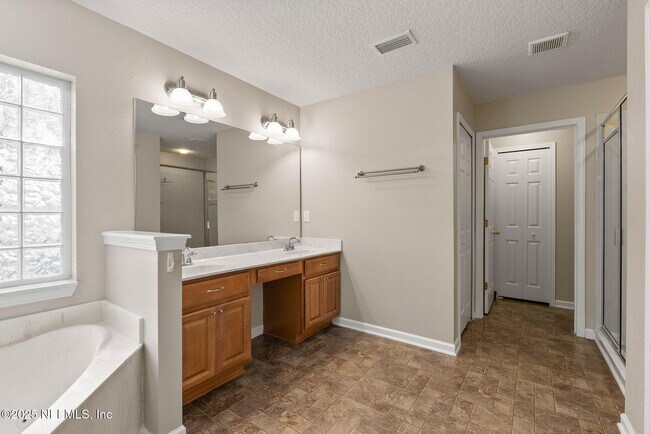 Building Photo - 2987 Bright Eagle Dr