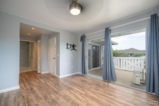 Building Photo - $3,100 / 2br - 953ft2 - Charming and updat...
