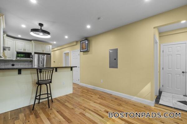 Building Photo - 29 Fessenden St