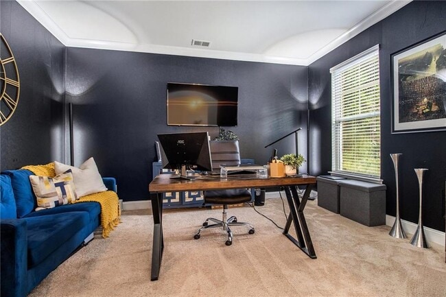 Building Photo - 2701 Blake Towers Ln