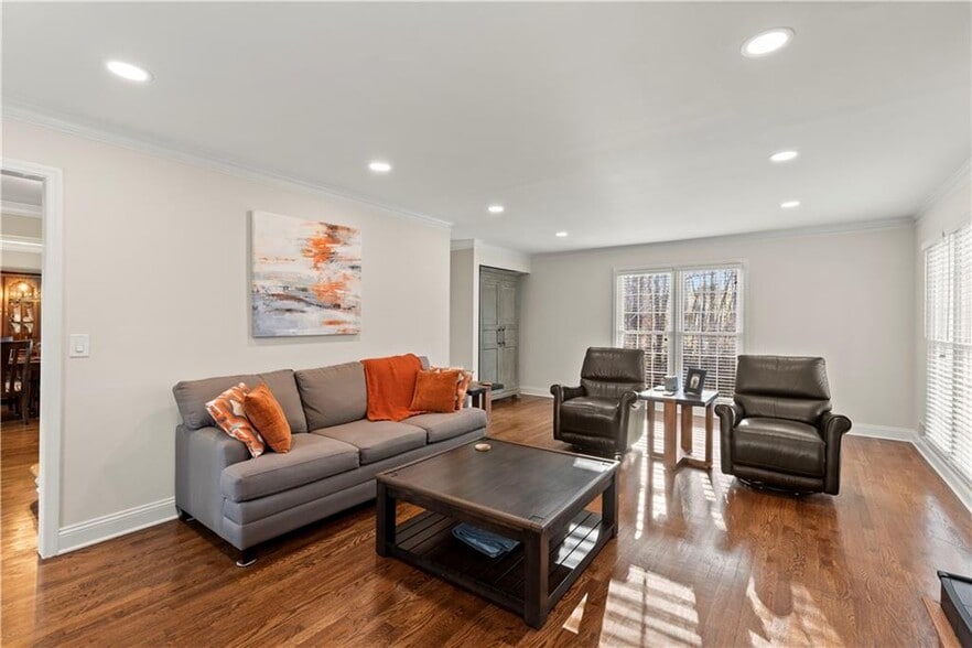 Building Photo - 4336 Fox Creek Dr