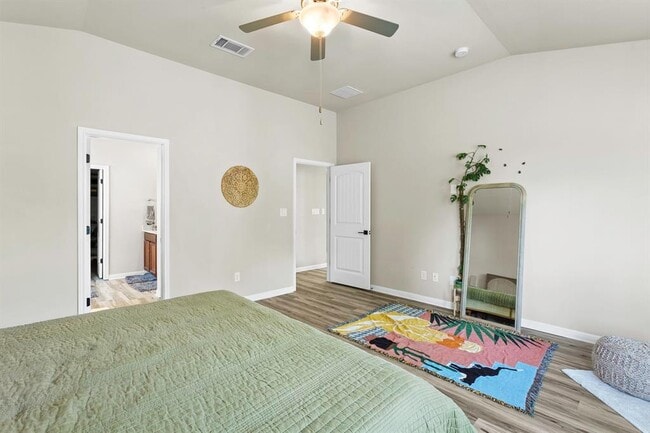 Building Photo - 309 Anacua Loop