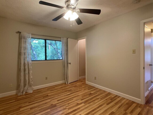 Building Photo - 10420 Bilbrook Pl