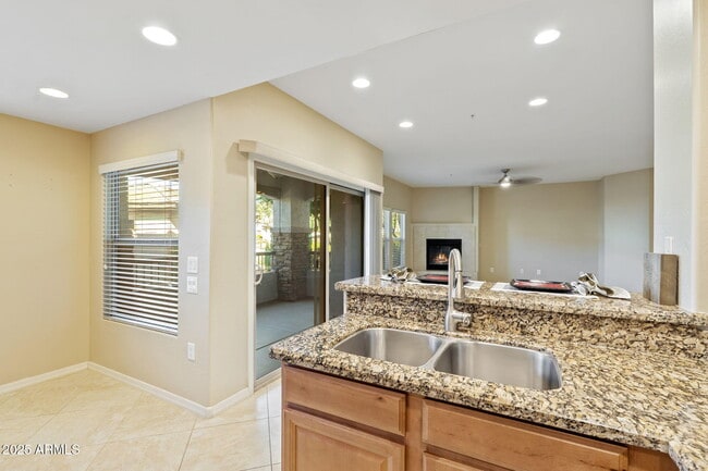 Building Photo - 33575 N Dove Lakes Dr