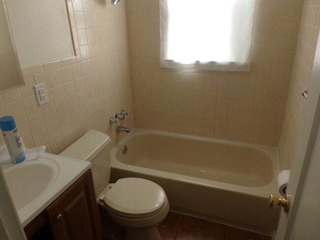 Building Photo - North side 3 Bedroom & 1 Bath Home w/ Carp...