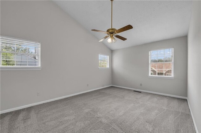 Building Photo - 4890 Evergreen Valley Way