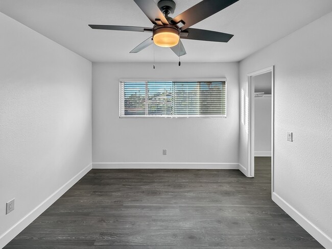 Building Photo - 820 Normark Terrace