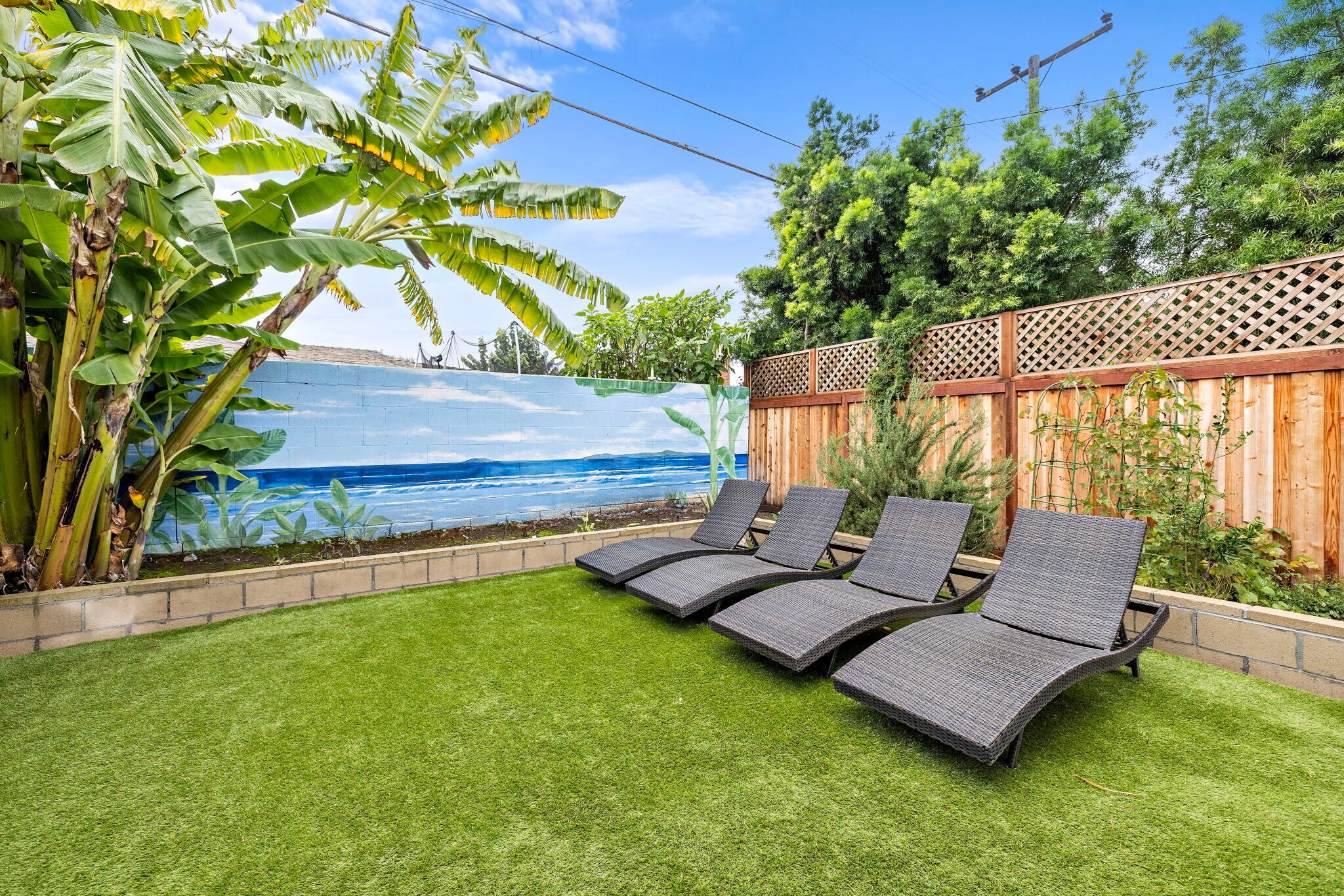 Building Photo - 1581 Baker St