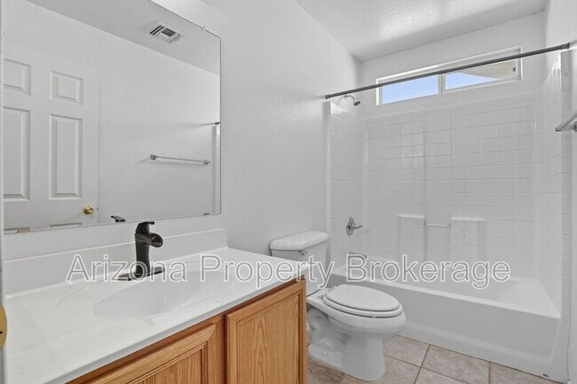 Building Photo - 17516 W Maui Ln