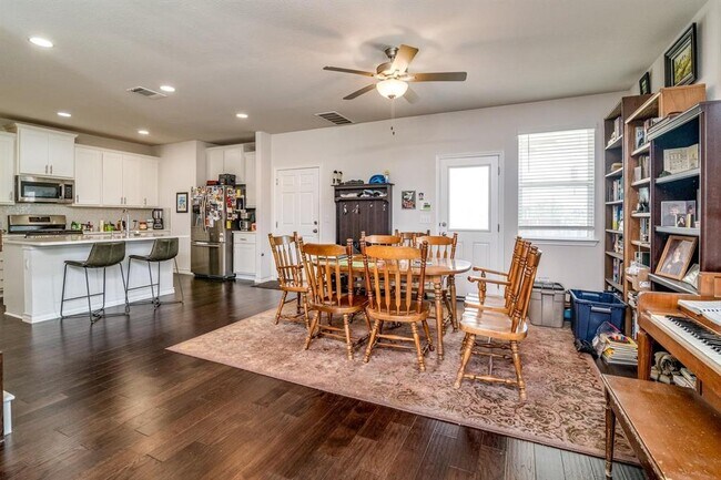 Building Photo - 5300 Mulberry Grove Ln